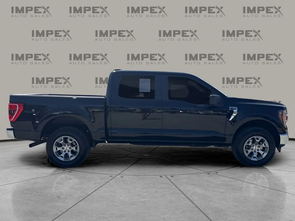 Used 2023 Black Ford XLT image 6