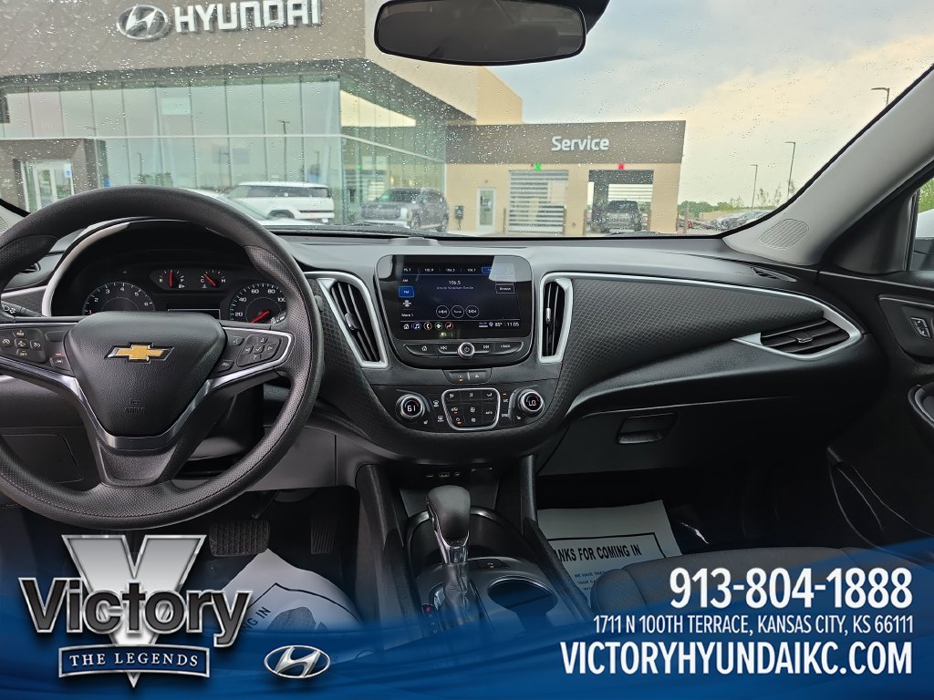Used 2024 White Chevrolet LT image 12