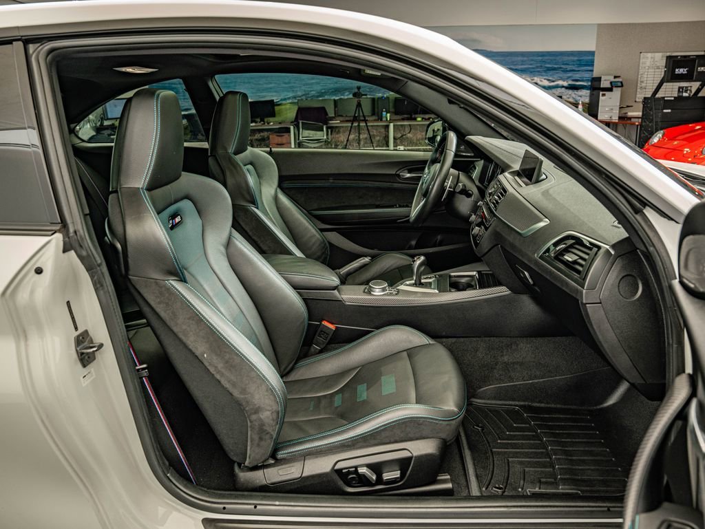 Used 2020 Alpine White BMW Competition image 41