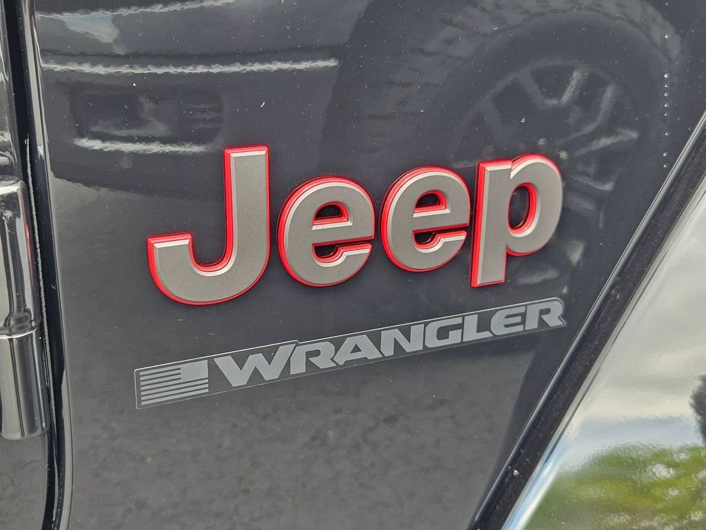 New 2026 Black Clear-Coat Exterior Paint Jeep Rubicon image 26