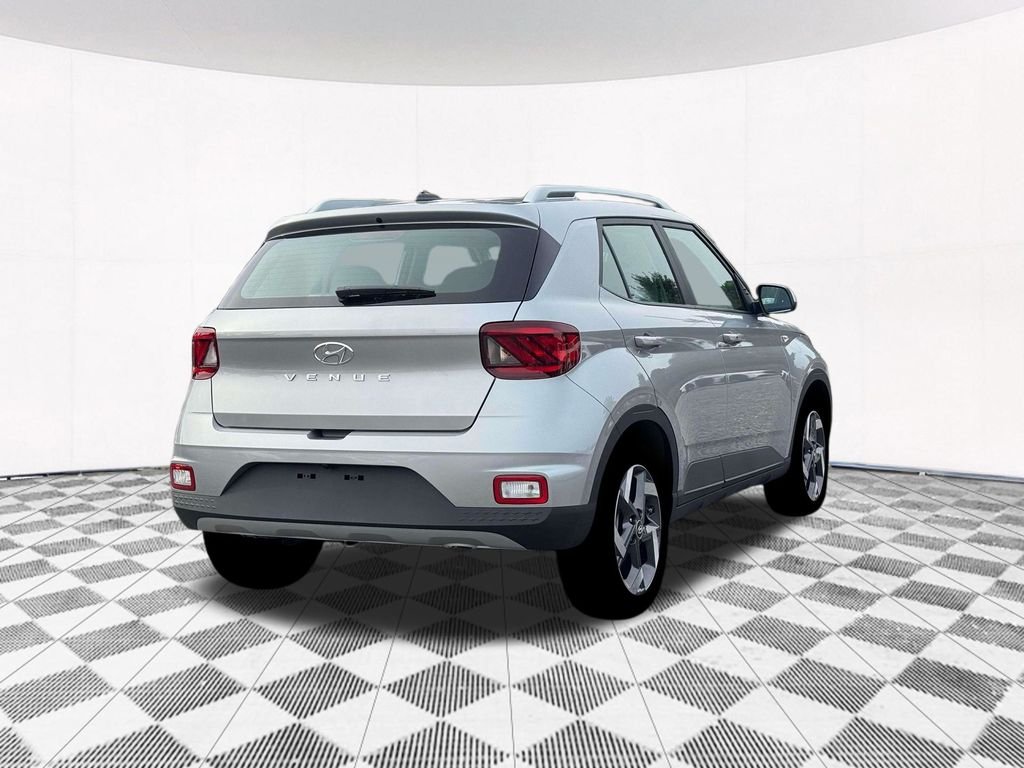 New 2026 Silver Hyundai SEL image 11