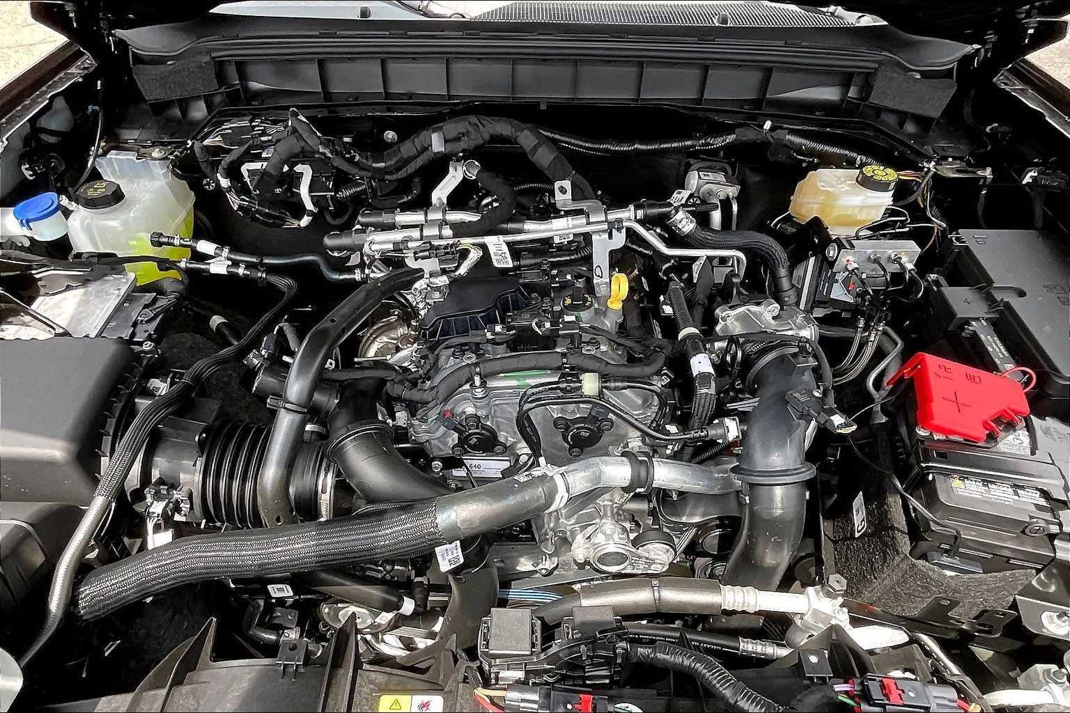 Certified Used 2025 Shadow Black Ford Outer Banks image 15