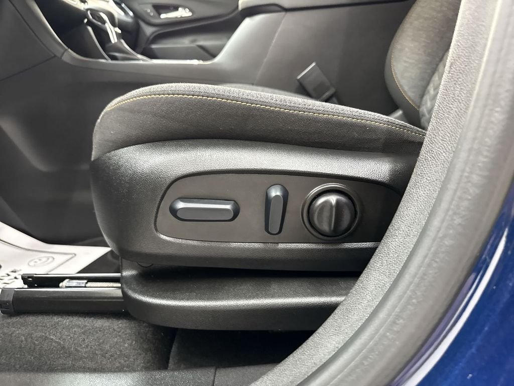 Used 2022 Blue Chevrolet LT image 13