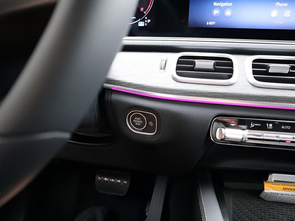 2025 Mercedes-Benz GLE GLE450 - Photo 30