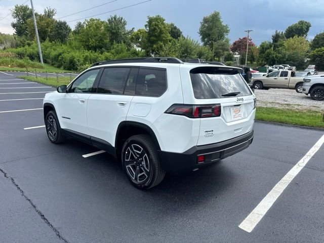 New 2026 Bright White Clear-Coat Exterior Paint Jeep Laredo image 5