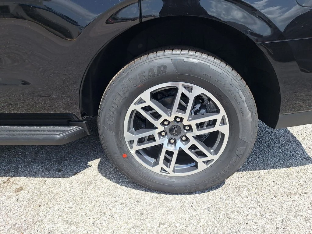 New 2026 Agate Black Metallic Ford Active image 15