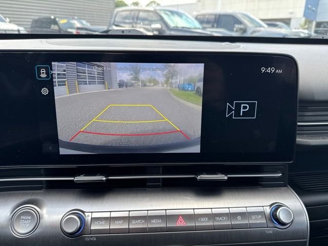 Used 2024 White Hyundai SEL image 22