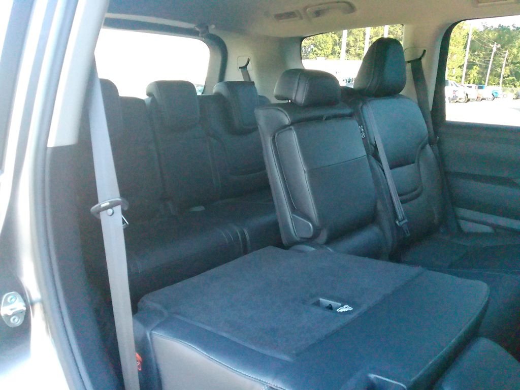 2026 Nissan Armada SV - Photo 21