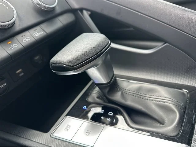 2021 Hyundai Elantra SE - Photo 27