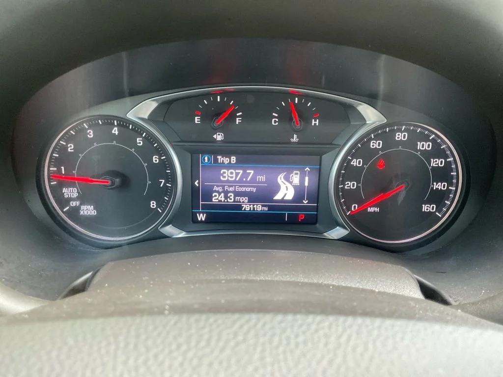 Used 2022 Black GMC SLE image 20
