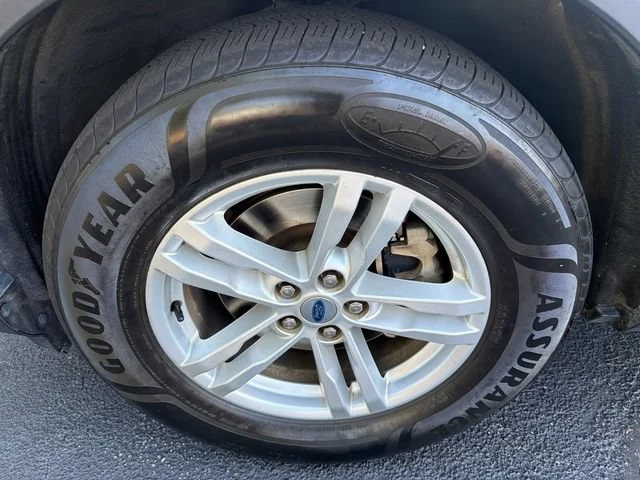 Used 2020 White Ford XLT image 11
