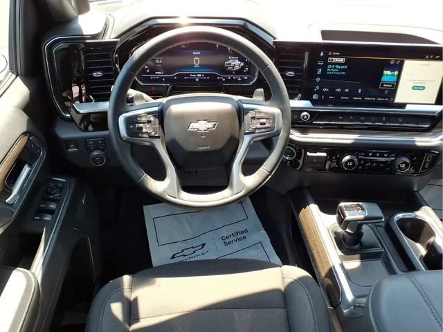 Used 2025 Black Chevrolet LT Trail Boss image 5