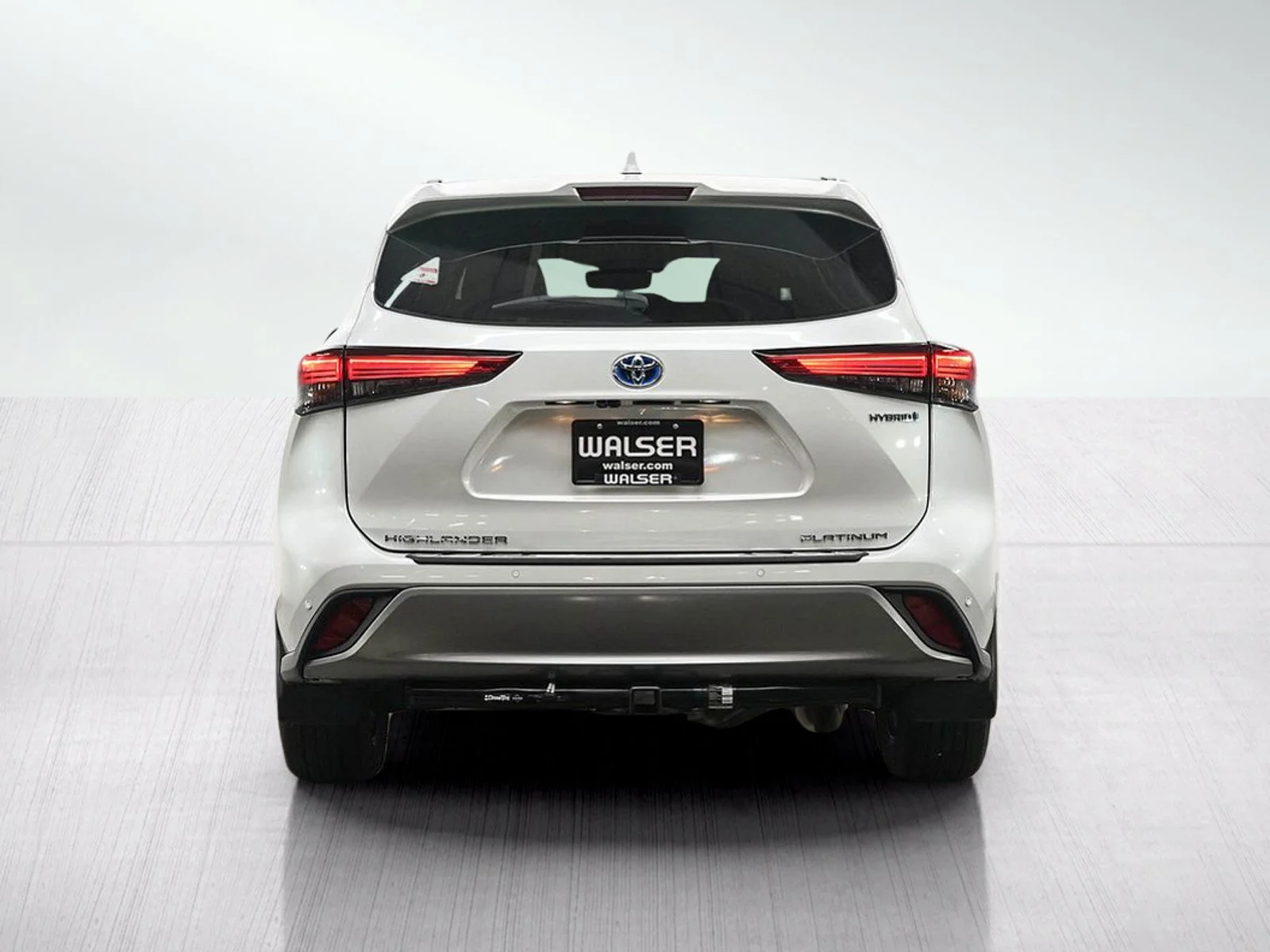 Used 2023  Toyota Hybrid Platinum image 4