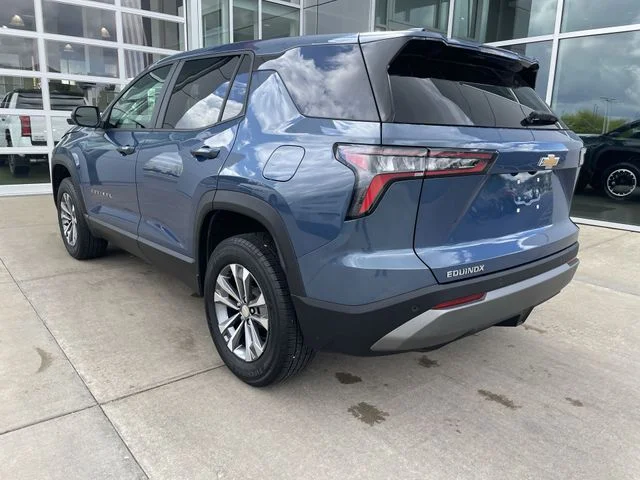 2025 Chevrolet Equinox LT - Photo 31
