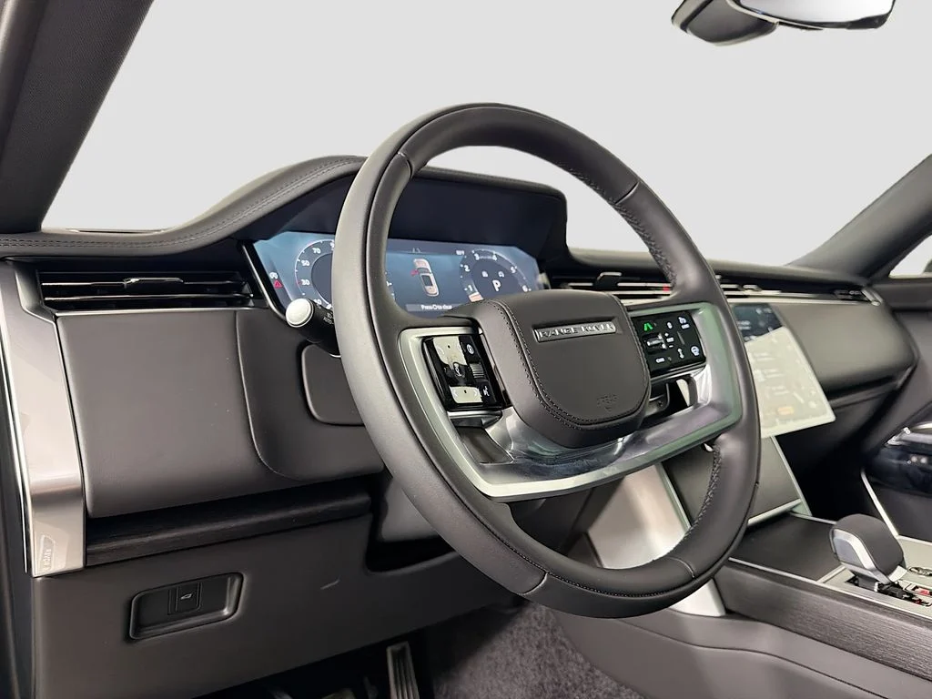 New 2026 Carpathian Grey Land Rover SE 7 Seats image 9