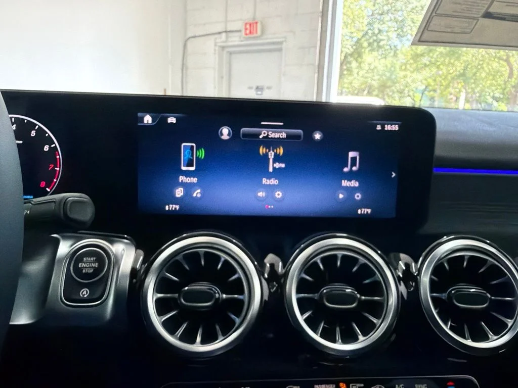 New 2026 Black Mercedes-Benz GLB 250 image 32