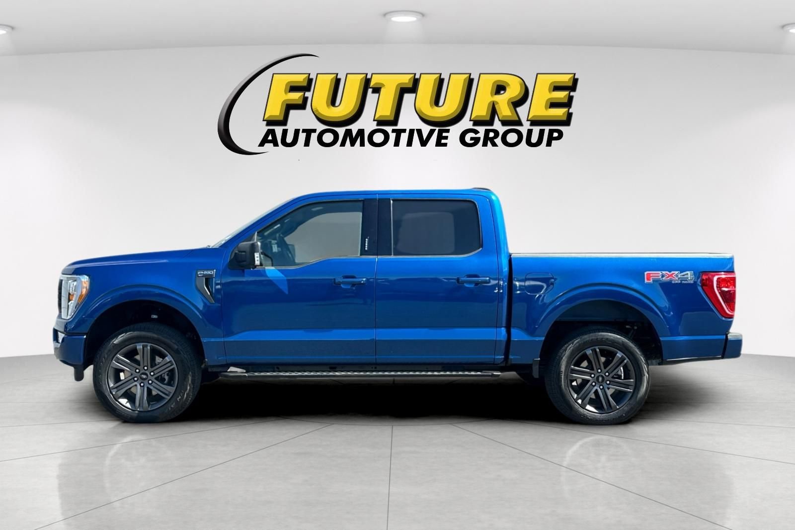 Used 2022 Blue Ford XLT image 6