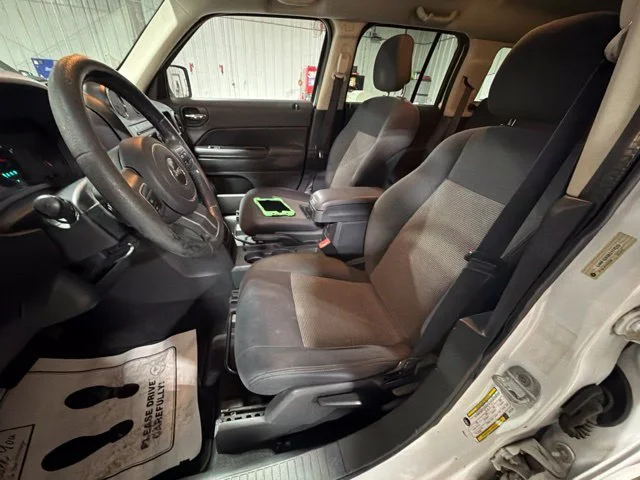 Used 2011 White Jeep Sport image 21