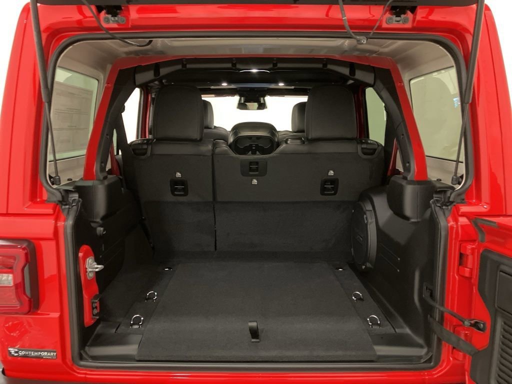 New 2026 Firecracker Red Clear-Coat Exterior Paint Jeep Rubicon image 14