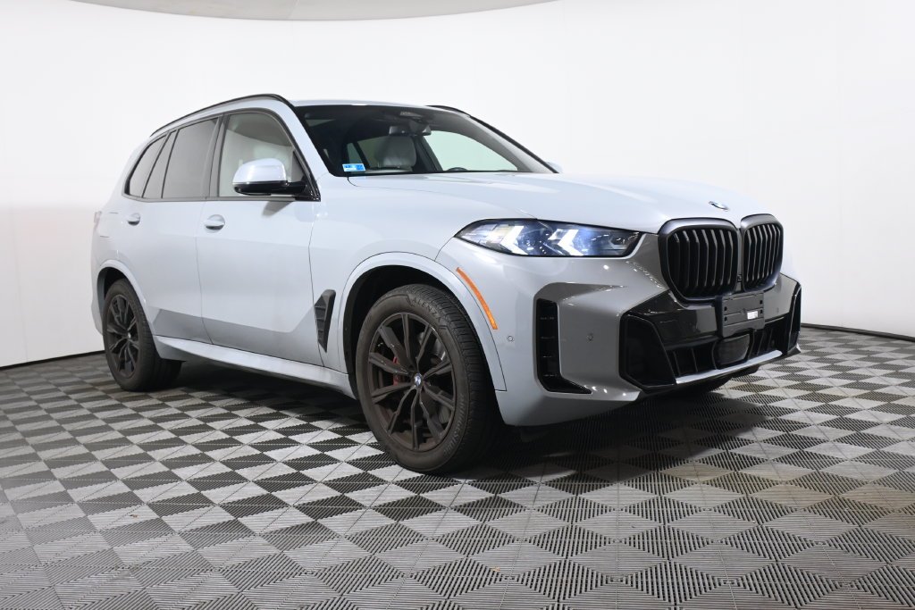 Certified Used 2024 Gray Metallic BMW xDrive40i image 9