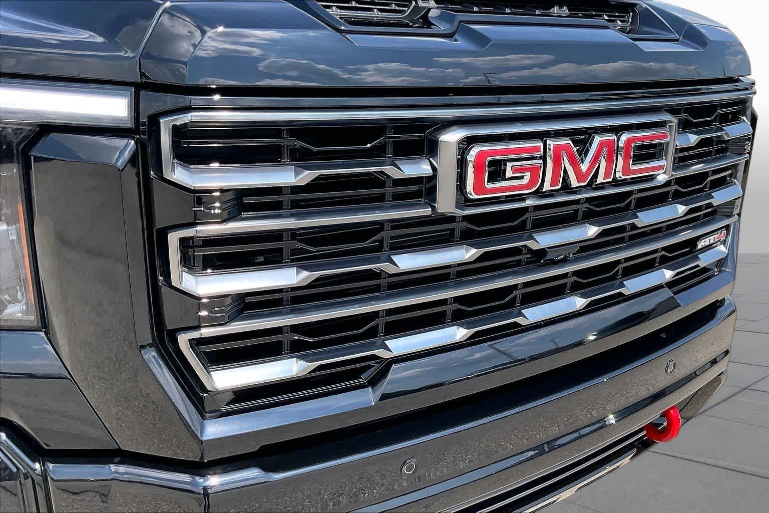Used 2026 Onyx Black GMC AT4 image 30