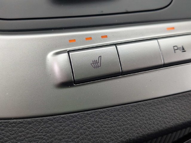 New 2027 Ceramic Silver Kia LXS image 22