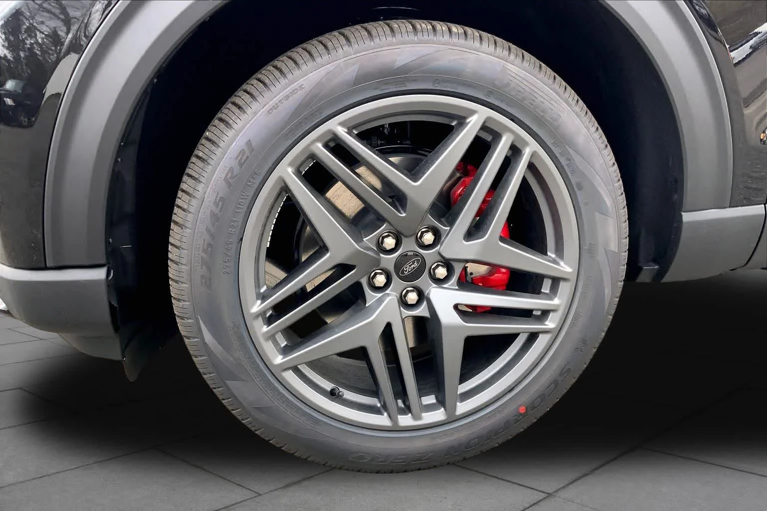 New 2026 Agate Black Metallic Ford ST-Line image 17