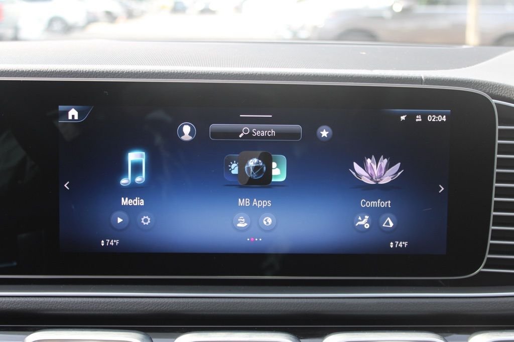 Certified Used 2025  Mercedes-Benz GLS 580 image 25