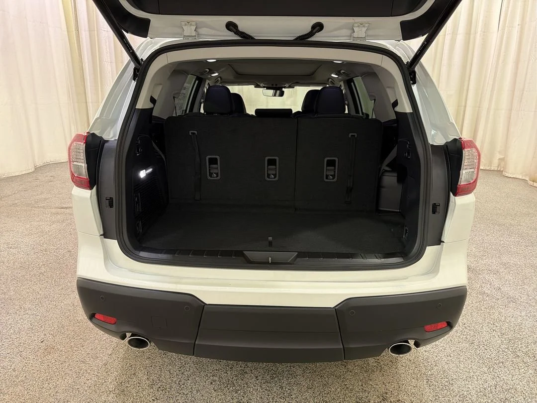 New 2026 Crystal White Pearl Subaru Limited image 17