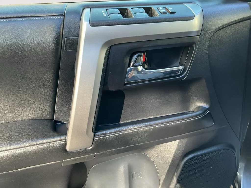 Used 2015 Gray Toyota SR5 image 14