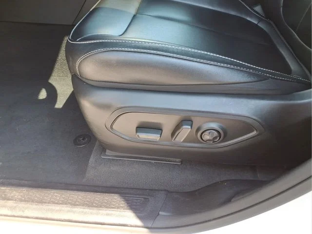 Used 2024 White Jeep 4xe image 20
