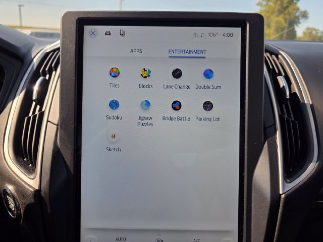 Used 2024 Agate Black Metallic Ford SEL image 29