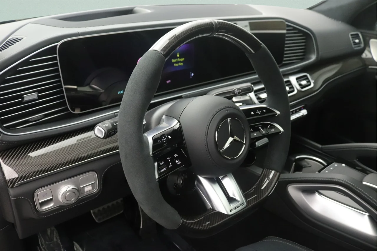 New 2026 Obsidian Black Metallic Mercedes-Benz 63 S AMG® 4MATIC® image 4