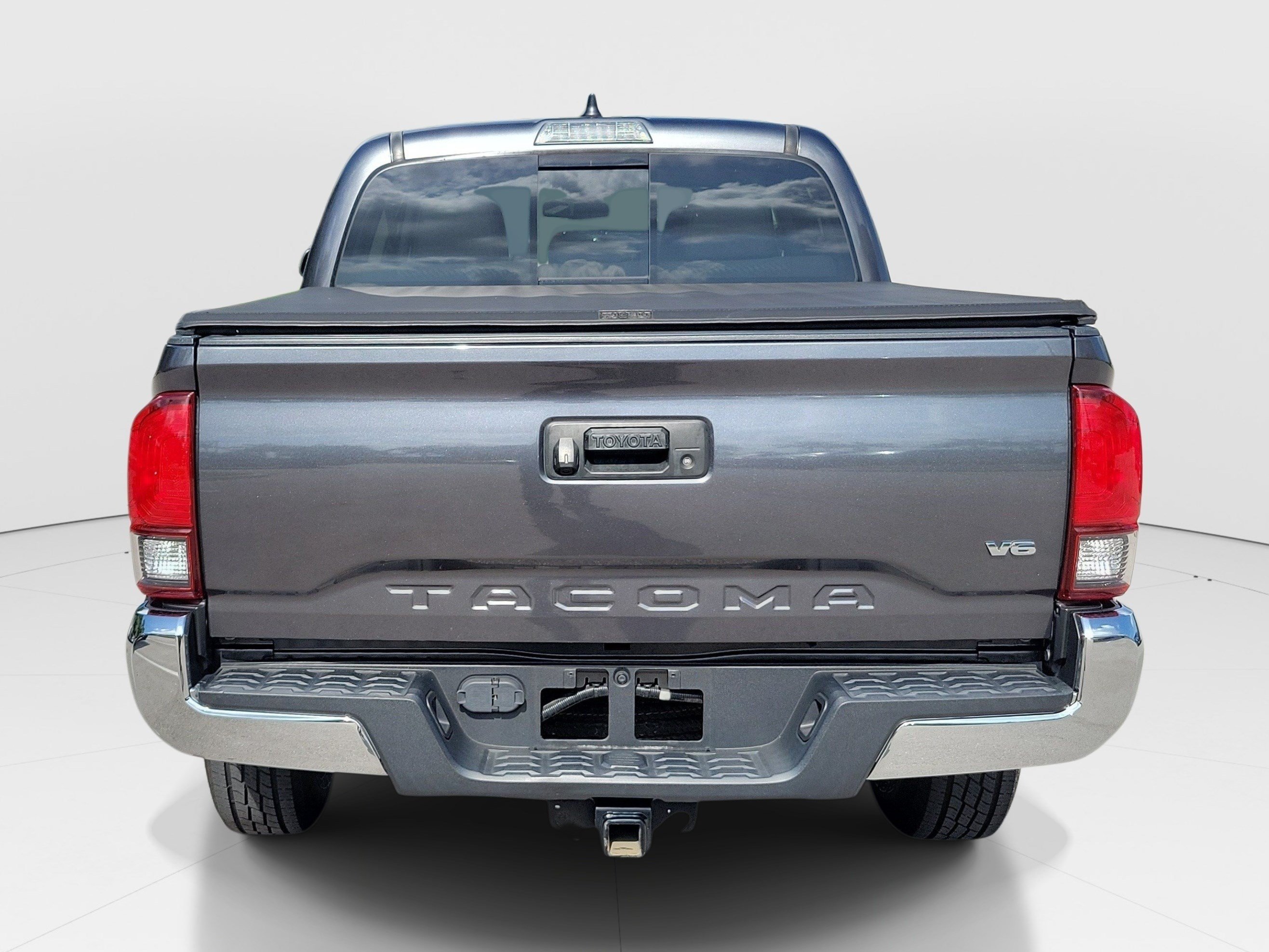 Used 2021 Magnetic Gray Metallic Toyota SR5 image 6