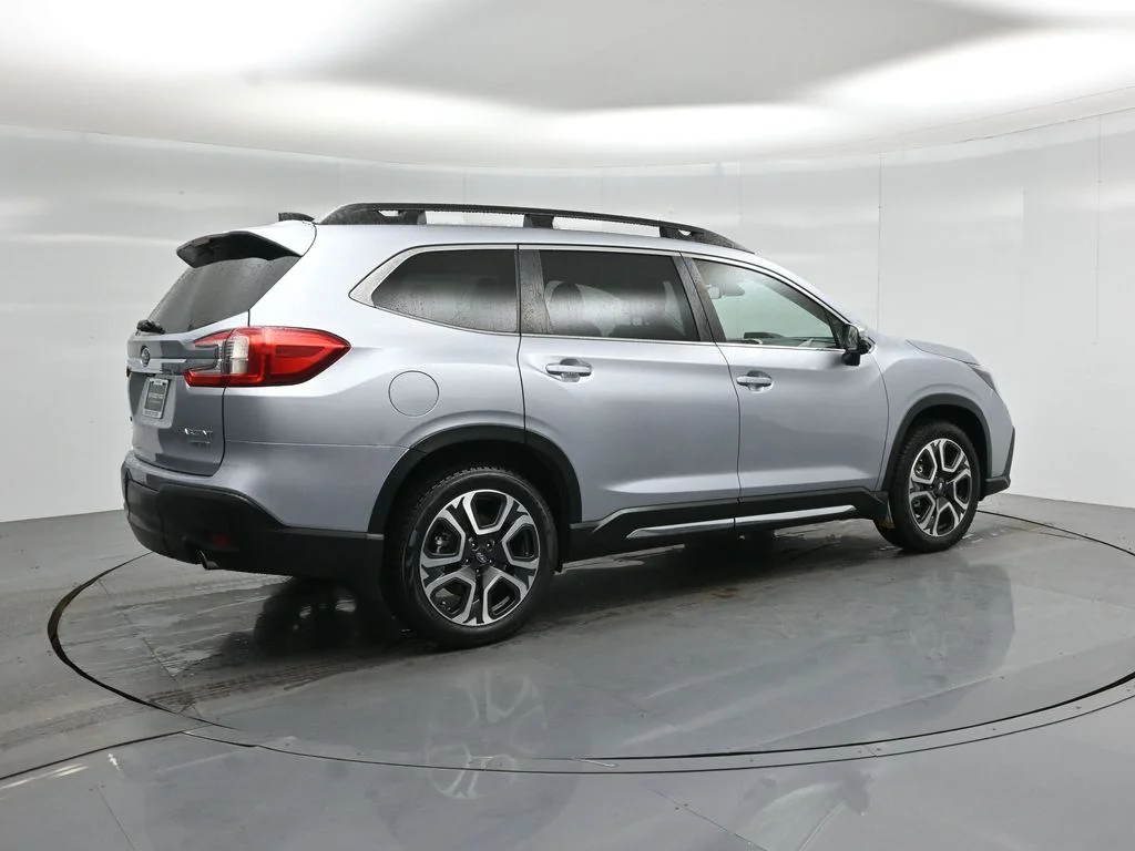 Certified Used 2023 Silver Subaru Limited image 28