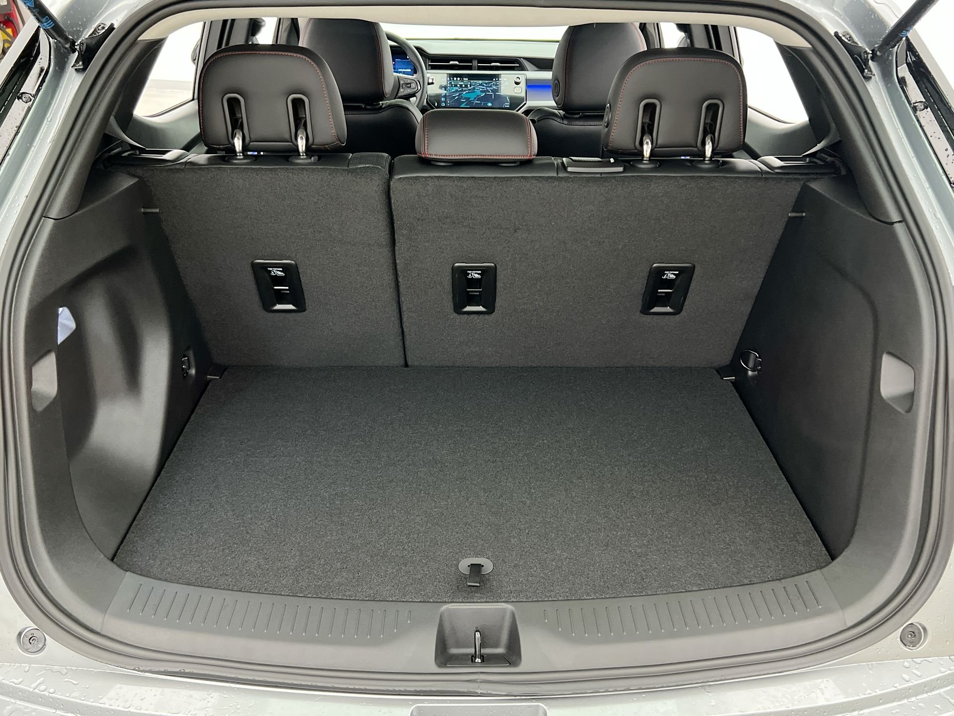 2027 Chevrolet Bolt RS - Photo 77