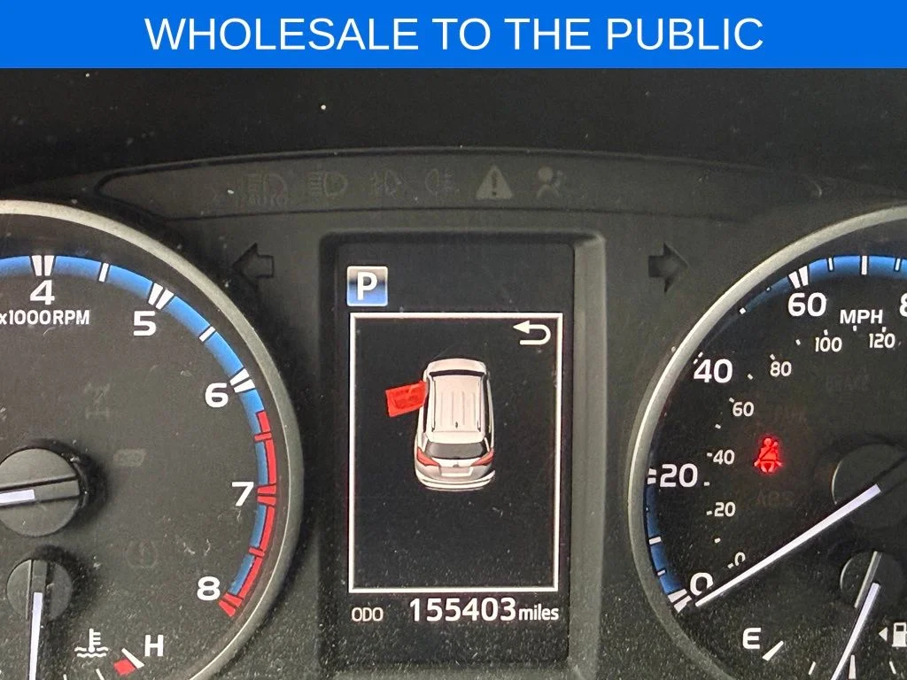 Used 2018 Silver Toyota XLE image 18