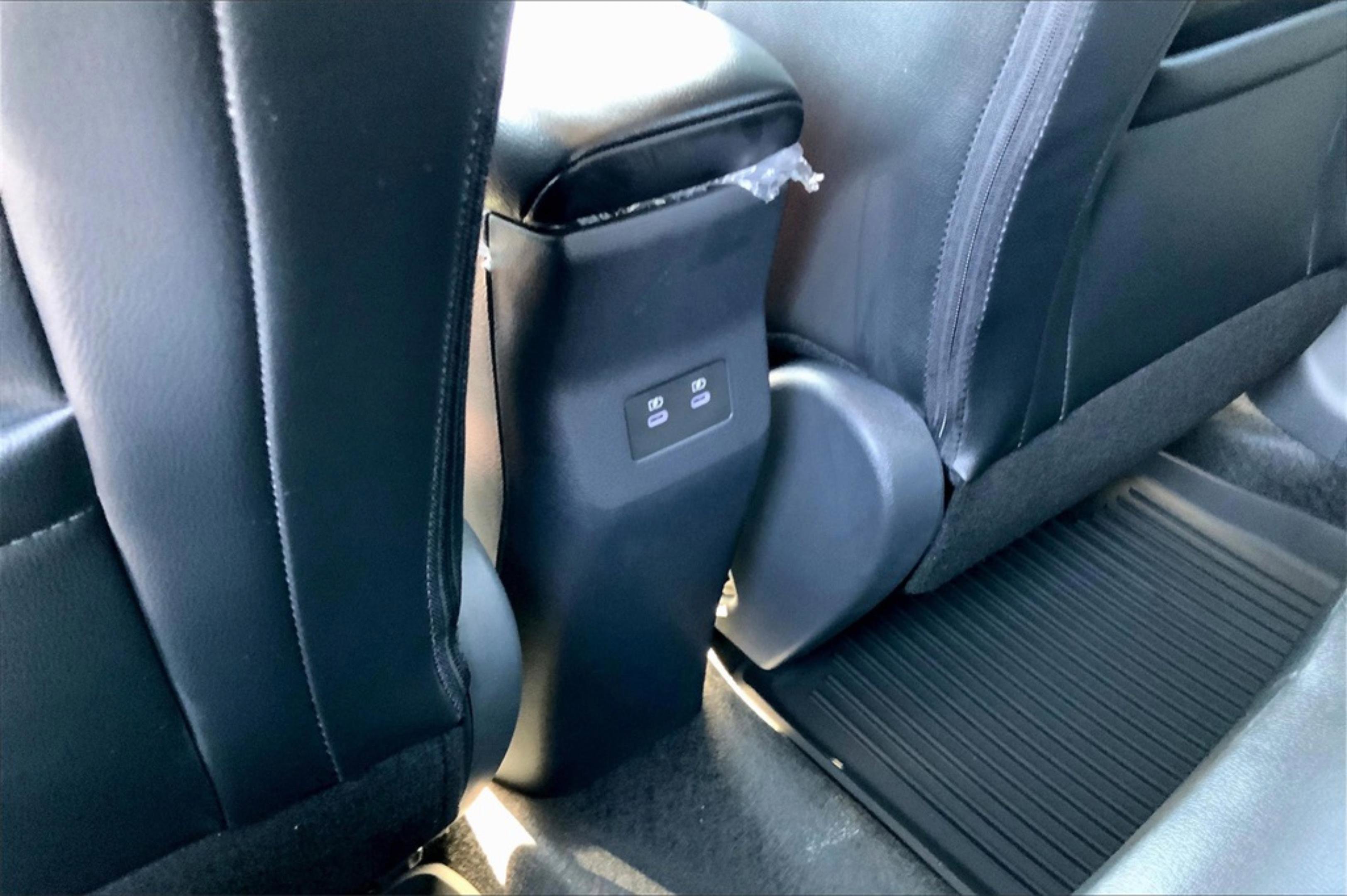 2025 Nissan Kicks SR AWD - Photo 14