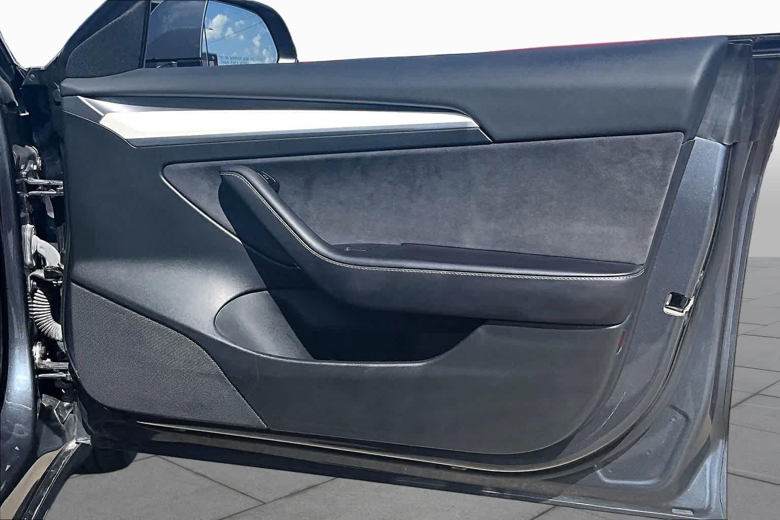 Used 2023 Midnight Silver Metallic Tesla  image 21