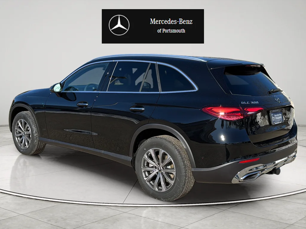 Certified Used 2026 Black Mercedes-Benz GLC 300 image 3