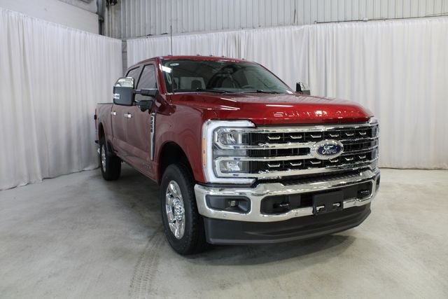 New 2026 Ruby Red Metallic Tinted Clearcoat Ford Lariat image 38