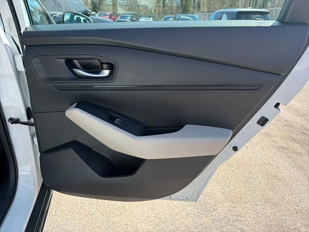 Used 2024 White Honda EX image 26