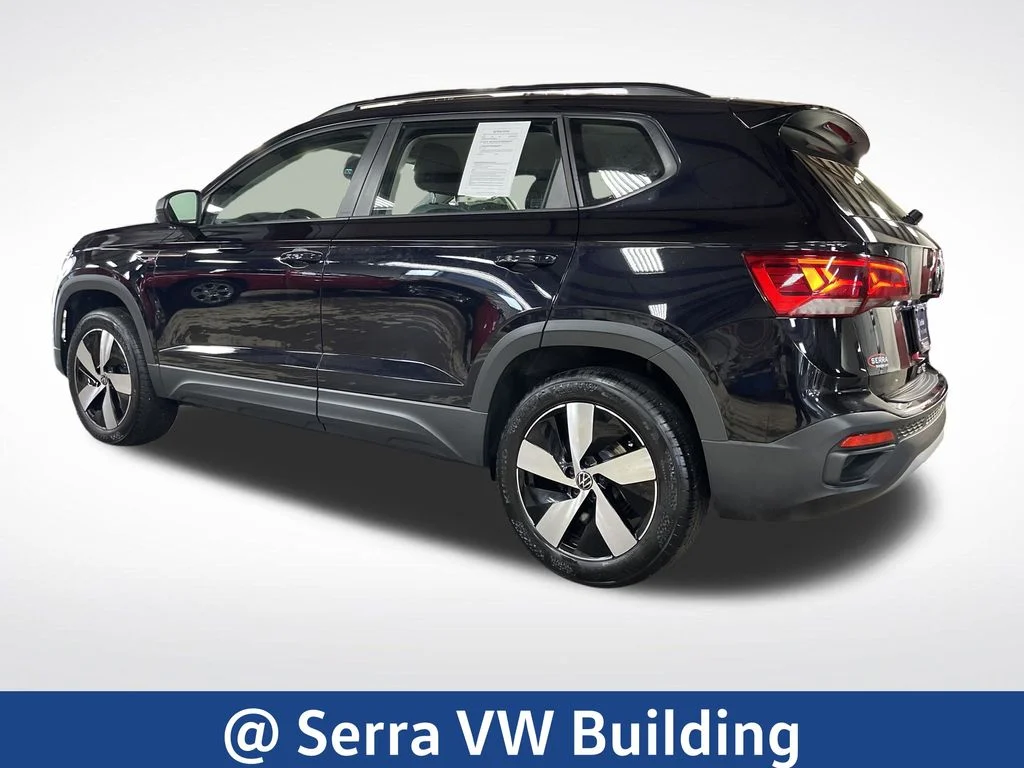 Used 2023 Black Volkswagen 1.5T S image 3
