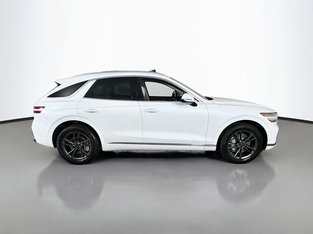 New 2027 Uyuni White Genesis 2.5T Select image 8