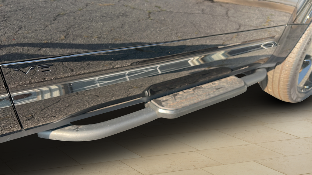 New 2026 Black Land Rover V8 image 15
