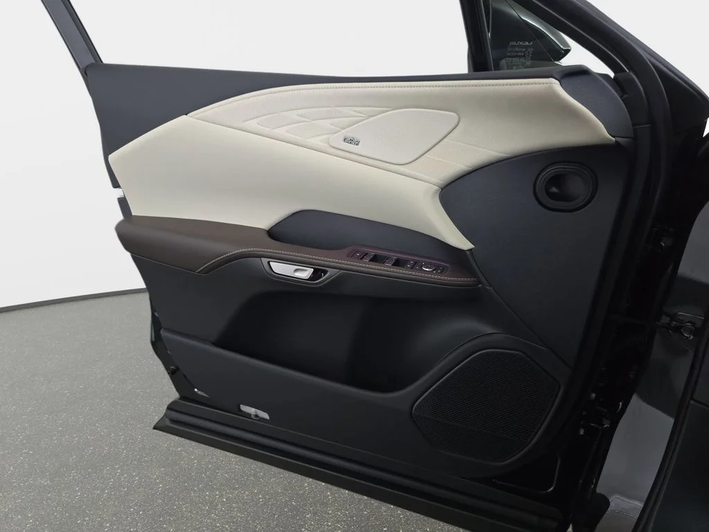 New 2026 Black Lexus 450h+ Luxury image 25