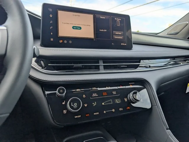 New 2027 DEEP EMERALD INFINITI LUXE image 13
