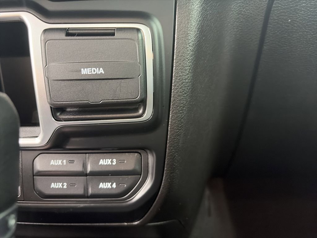 Used 2024 White Jeep Sport image 25