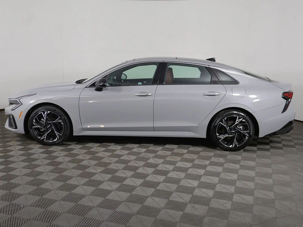 Used 2025 Gray Kia GT-Line image 18
