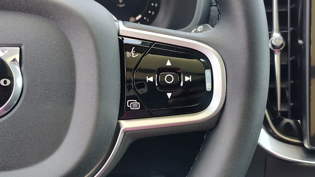2026 Volvo XC90 Ultra - Photo 14